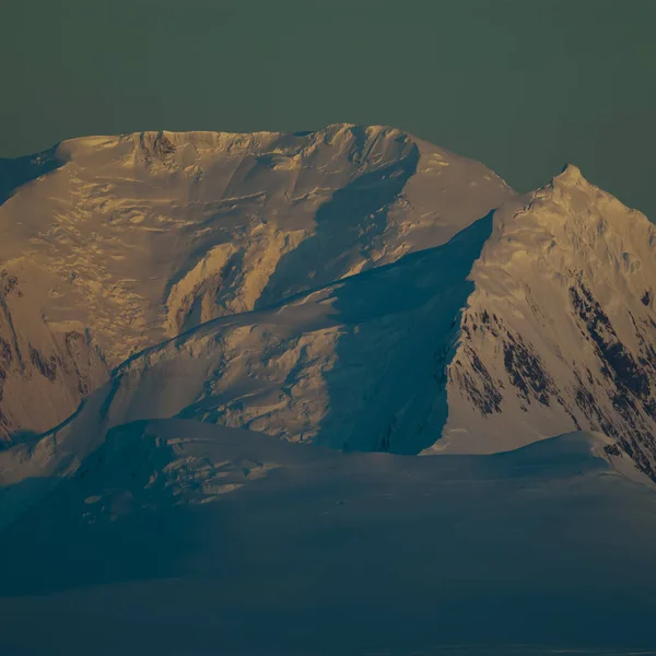 Paisaje Costero Estrecho Lemaire Montañas Icebergs Península Antártica Antártida — Foto de Stock