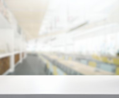 Top masa ve bina, arka plan bulanıklık