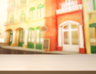Top masa ve bina, arka plan bulanıklık