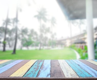 Top masa ve bina, arka plan bulanıklık