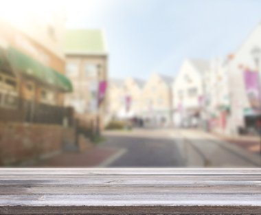 Top masa ve bina, arka plan bulanıklık