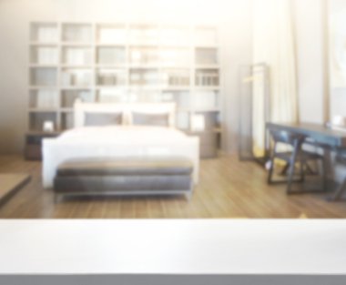 Masa üstü ve bulanıklık arka planda yatak odası