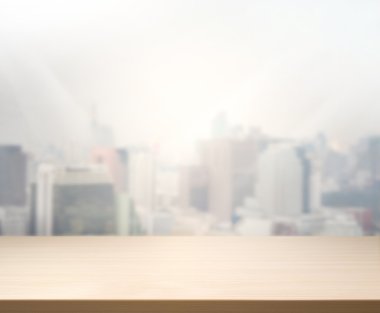 Top masa ve bina, arka plan bulanıklık