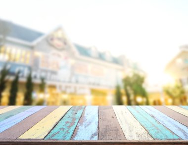 Top masa ve bina, arka plan bulanıklık