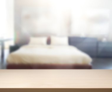 Masa üstü ve bulanıklık arka planda yatak odası