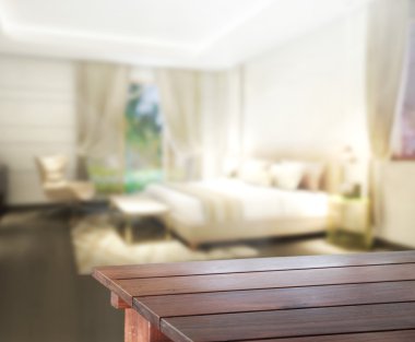 Masa üstü ve bulanıklık arka planda yatak odası