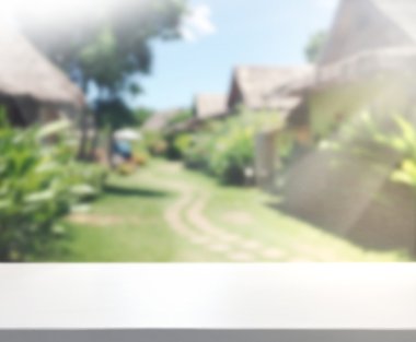 Top masa ve bina, arka plan bulanıklık