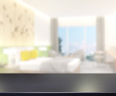 Masa üstü ve bulanıklık arka planda yatak odası