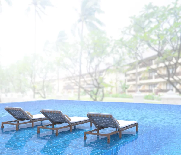 Yüzme Havuzu ve Teras dış arka plan bulanıklık