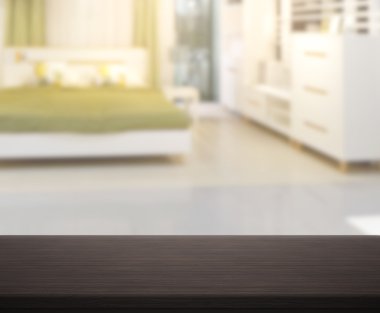 Masa üstü ve bulanıklık arka planda yatak odası