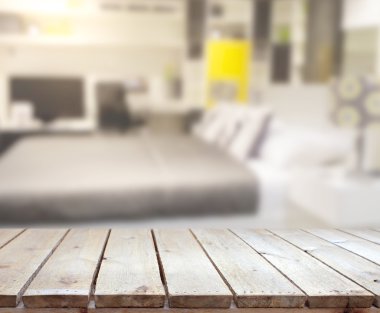 Masa üstü ve bulanıklık arka planda yatak odası