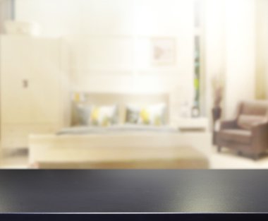 Masa üstü ve bulanıklık arka planda yatak odası