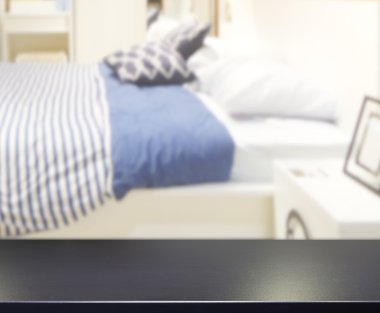 Yatak odasındaki Masa Üstü ve Görüntü Arkaplanı