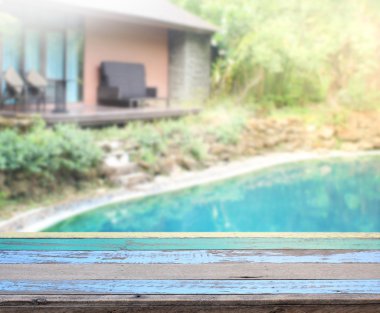 ahşap masa artalanını üst ve Havuzu