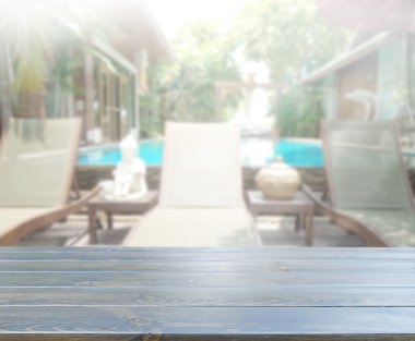 ahşap masa artalanını üst ve Havuzu