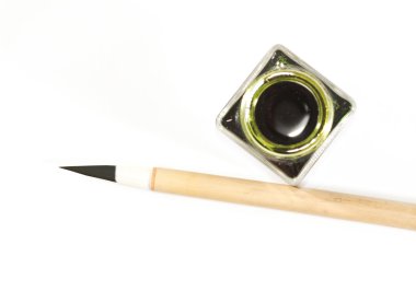 Boya fırçası beyaz arkaplanda izole edildi