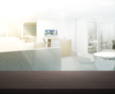 Bulanıklık arka planda Office ahşap masa