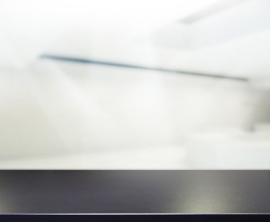 Bulanıklık arka planda Office ahşap masa