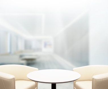 Bulanıklık arka planda Office ahşap masa