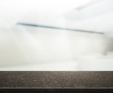Bulanıklık arka planda Office ahşap masa