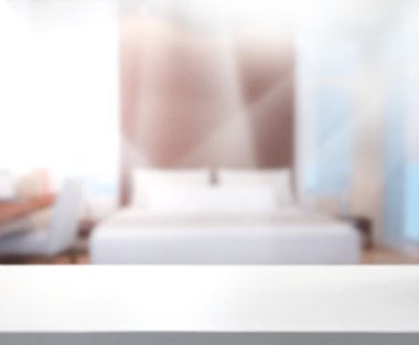 Masa üstü ve bulanıklık arka planda yatak odası
