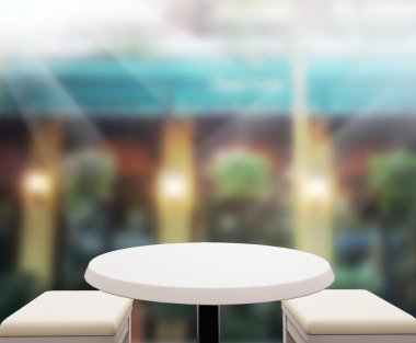 Masa üstü ve Blur Binası arka plan