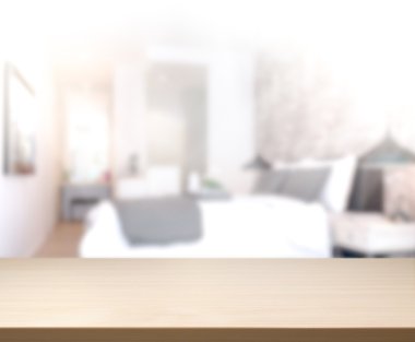 Masa üstü ve bulanıklık arka planda yatak odası