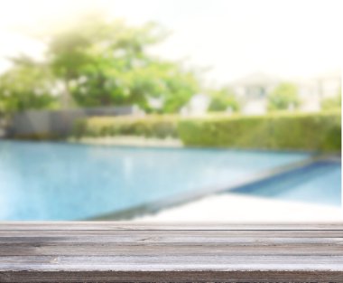 ahşap masa üst arka plan ve Havuzu