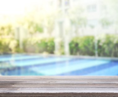 ahşap masa üst arka plan ve Havuzu