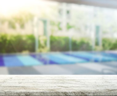 ahşap masa üst arka plan ve Havuzu