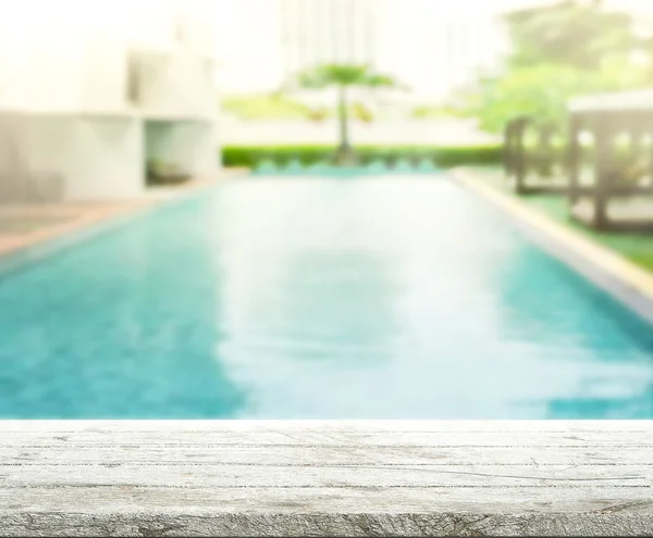 Wood Table Top Background And Pool — Stock Photo, Image