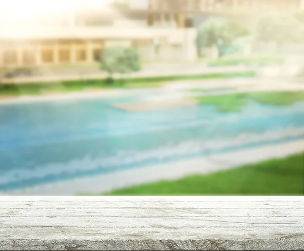 ahşap masa üst arka plan ve Havuzu