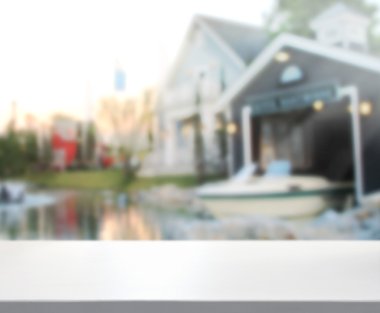 Top masa ve bina, arka plan bulanıklık