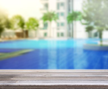 ahşap masa üst arka plan ve Havuzu