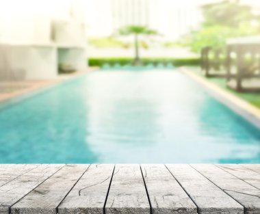 ahşap masa üst arka plan ve Havuzu