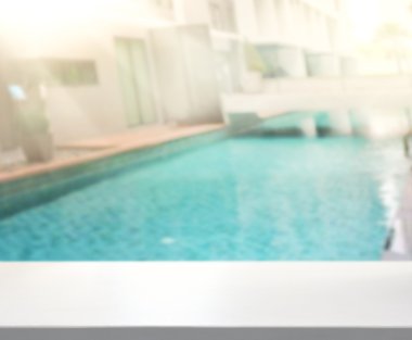 ahşap masa üst arka plan ve Havuzu