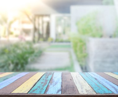 Top masa ve bina, arka plan bulanıklık