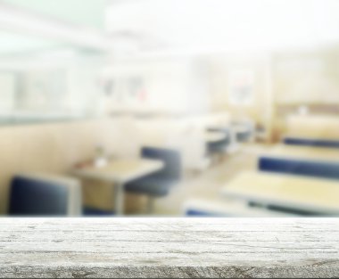 Top masa ve bina, arka plan bulanıklık