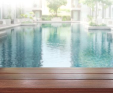 ahşap masa artalanını üst ve Havuzu