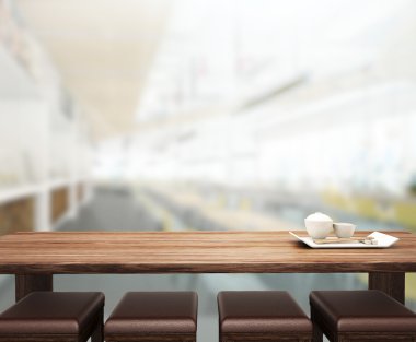 Top masa ve bina, arka plan bulanıklık