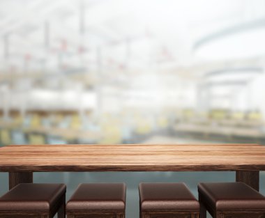 Top masa ve bina, arka plan bulanıklık