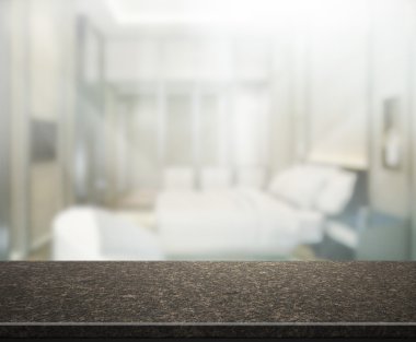 Masa üstü ve bulanıklık arka planda yatak odası