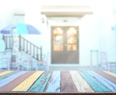 Top masa ve bina, arka plan bulanıklık