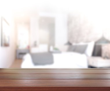 Masa üstü ve bulanıklık arka planda yatak odası