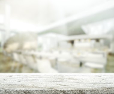 Top masa ve bina, arka plan bulanıklık