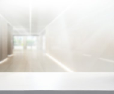 Bulanıklık arka planda Office ahşap masa