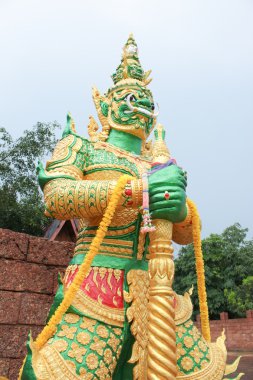 Yeşil Dev ayakta heykele Tapınağı Duvar