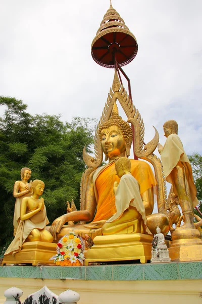 Boeddha worden verankerd perspectief — Stockfoto