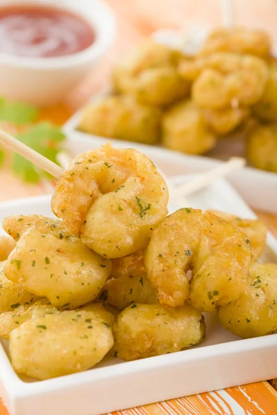 Crispy Prawns Skewers — Stock Photo, Image