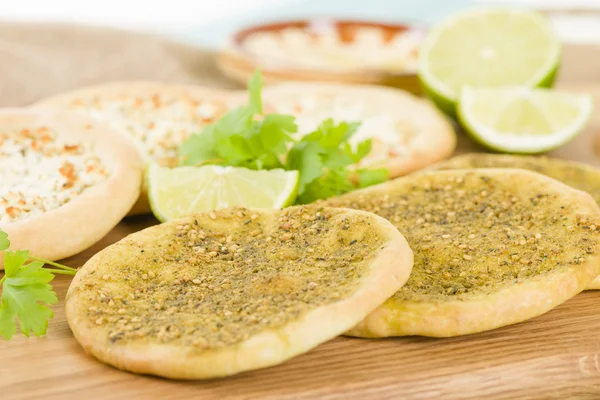 Zaatar & Cheese Manakish — Stock Photo, Image